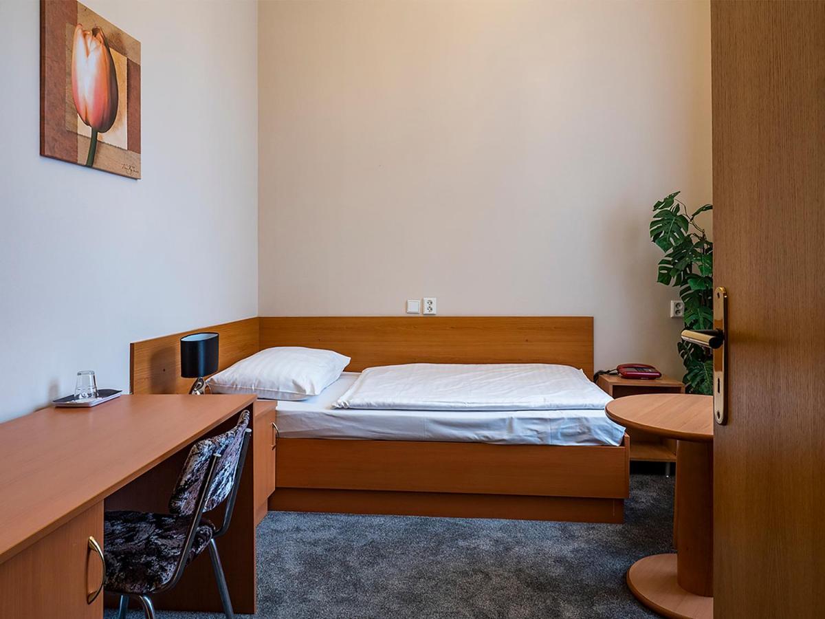 Hotel Olympia Česká Lípa Dış mekan fotoğraf